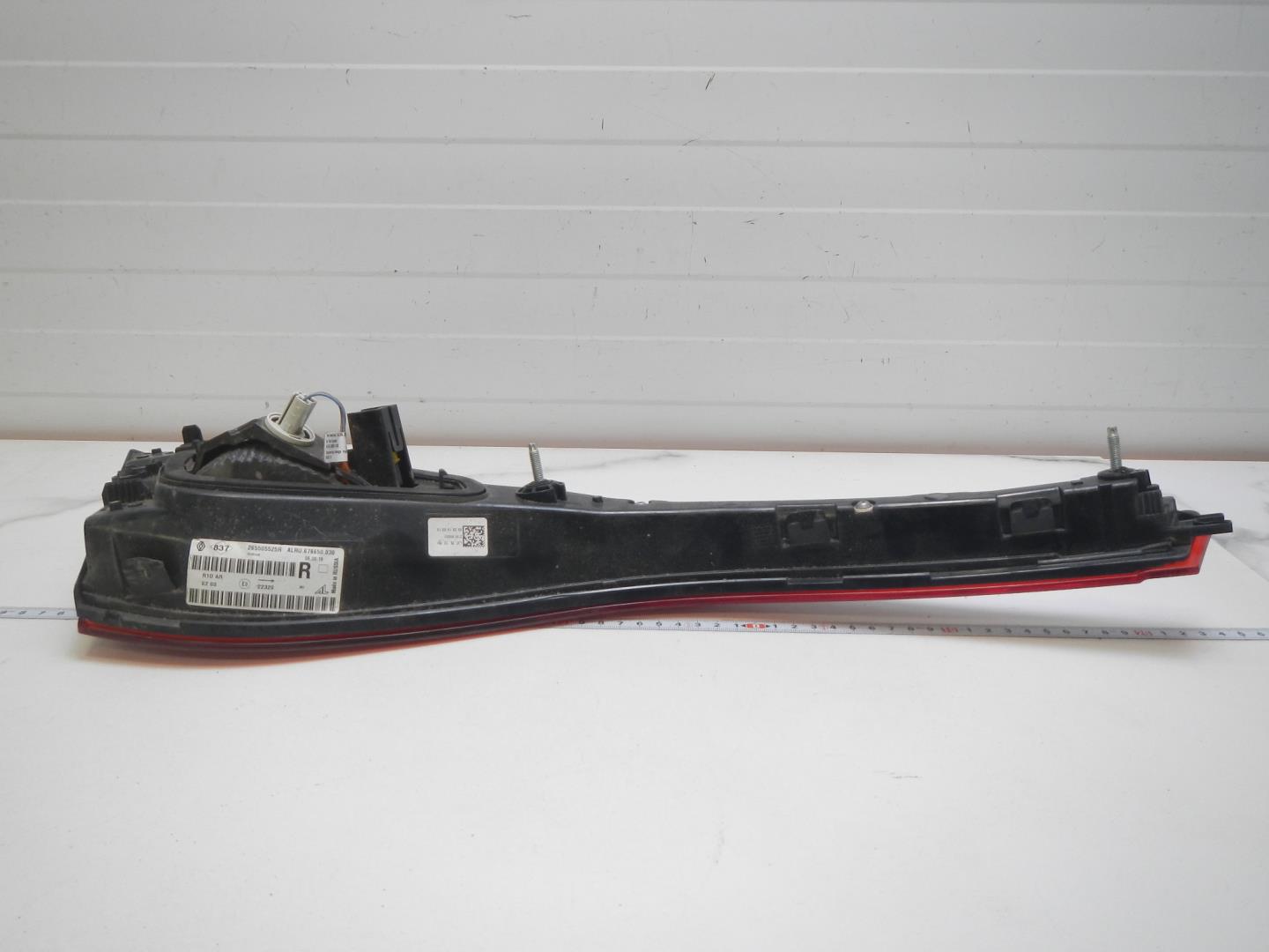 Фонарь задний внутренний правый