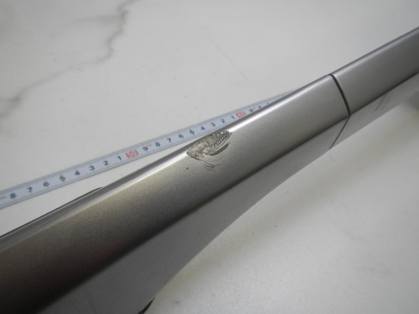 Рейлинг (релинг) правый (планка на крышу)