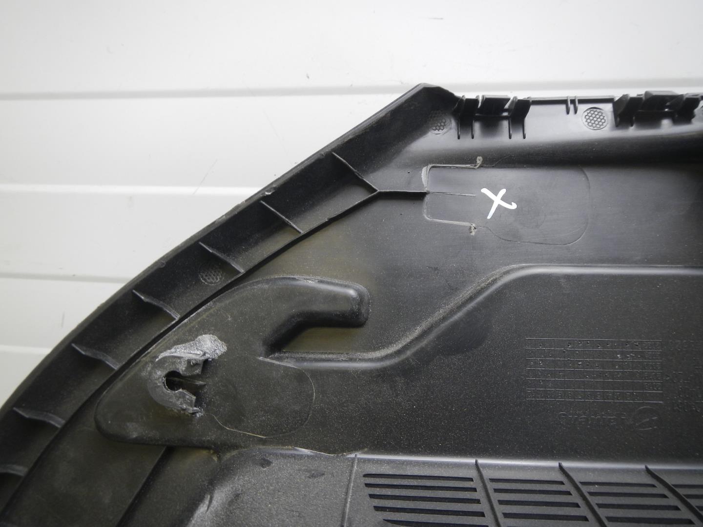 Обшивка багажника