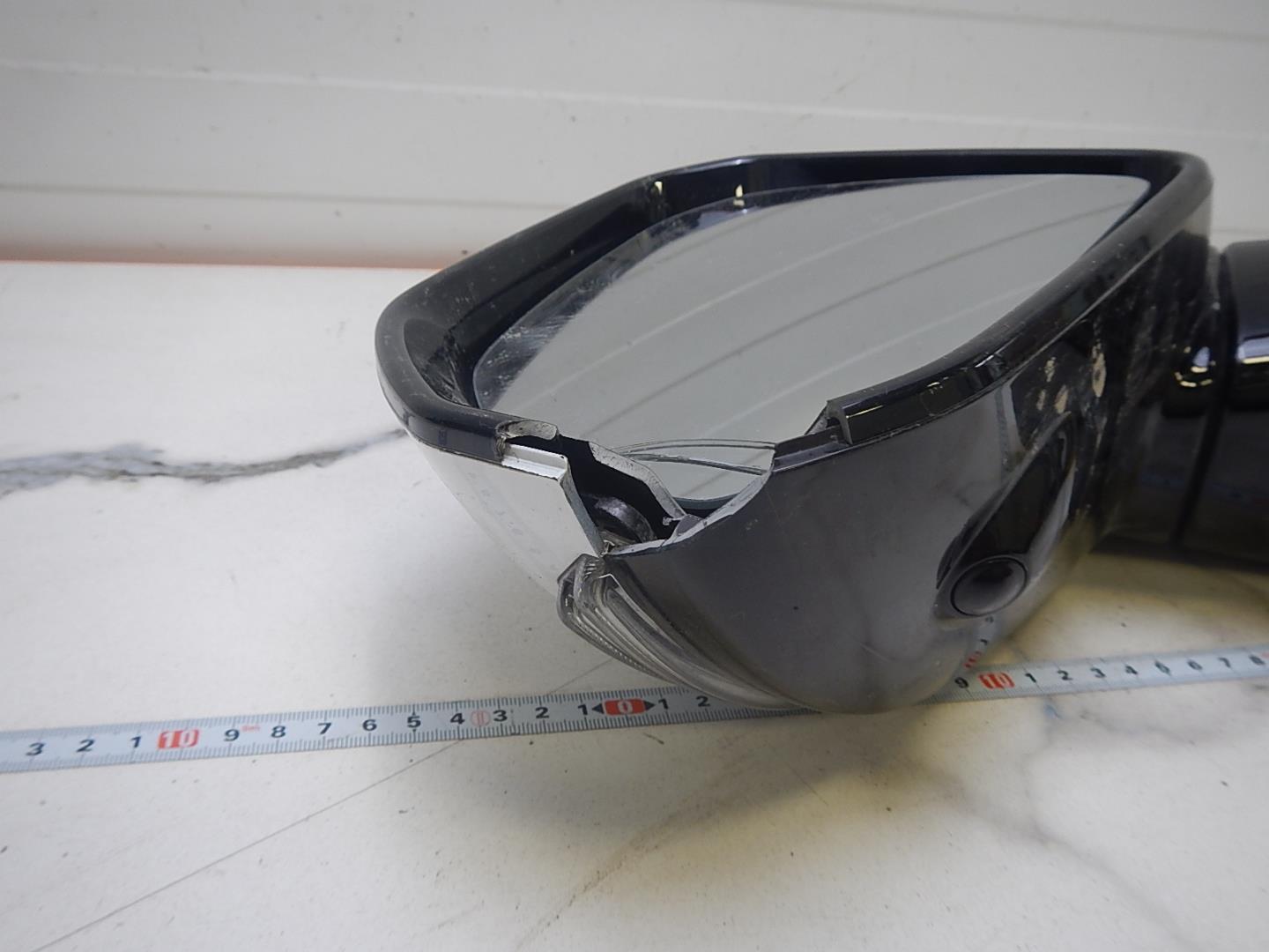 Зеркало левое электрическое