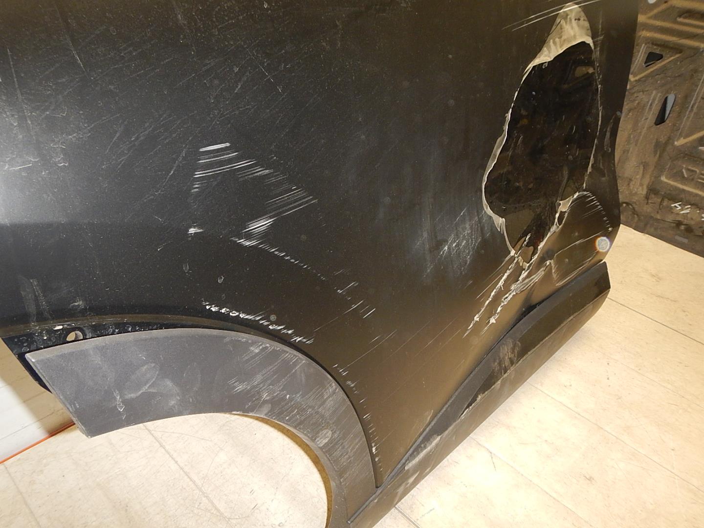 Дверь задняя правая