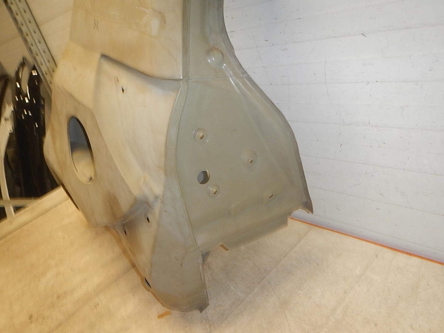 Крыло заднее левое