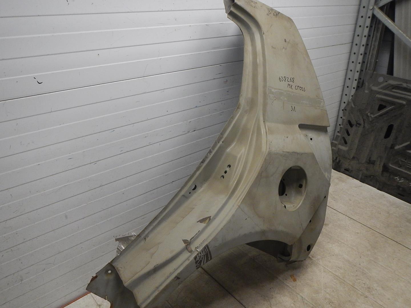 Крыло заднее левое