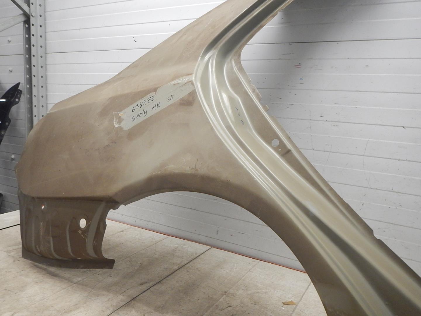 Крыло заднее правое