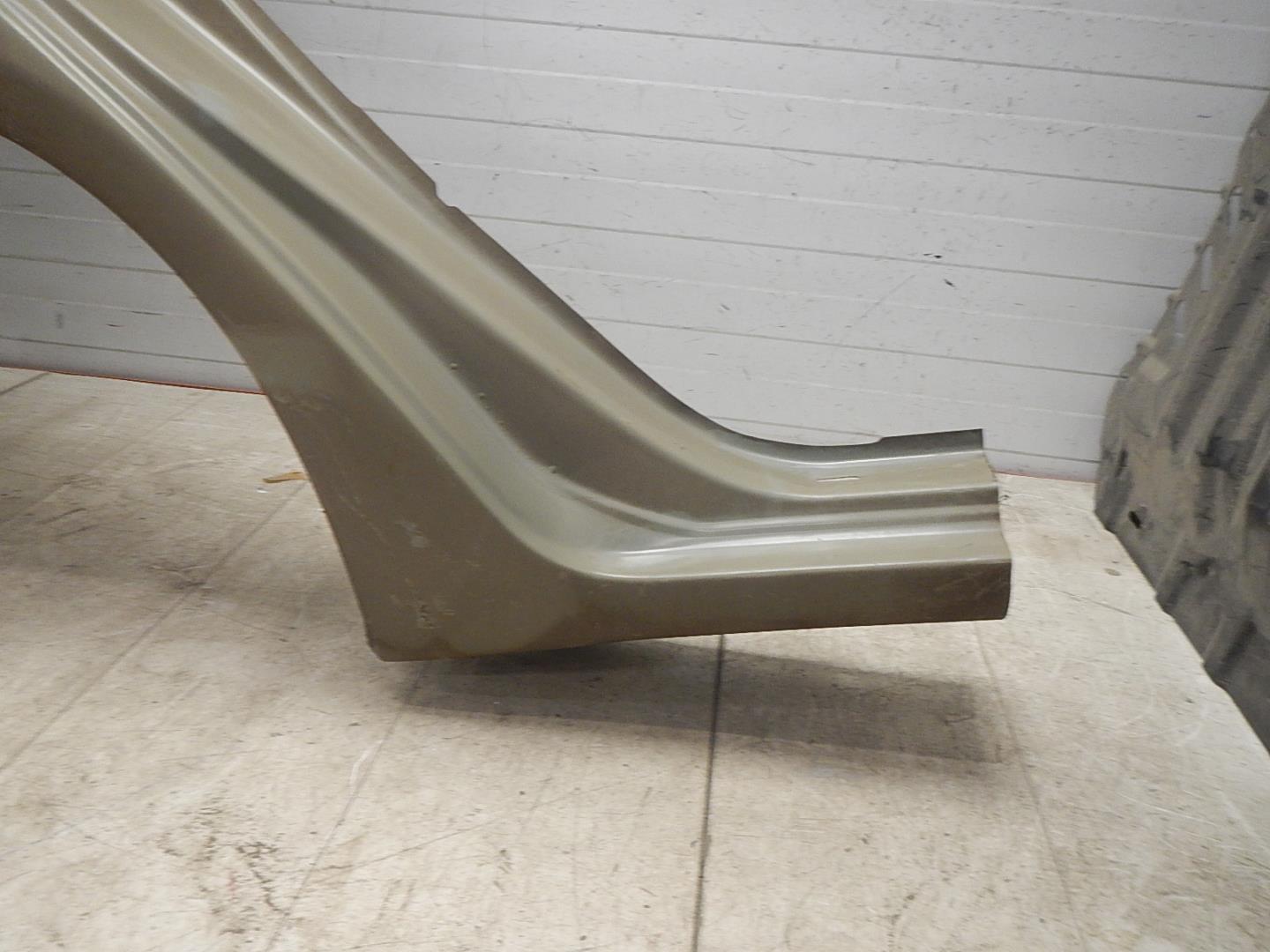 Крыло заднее правое