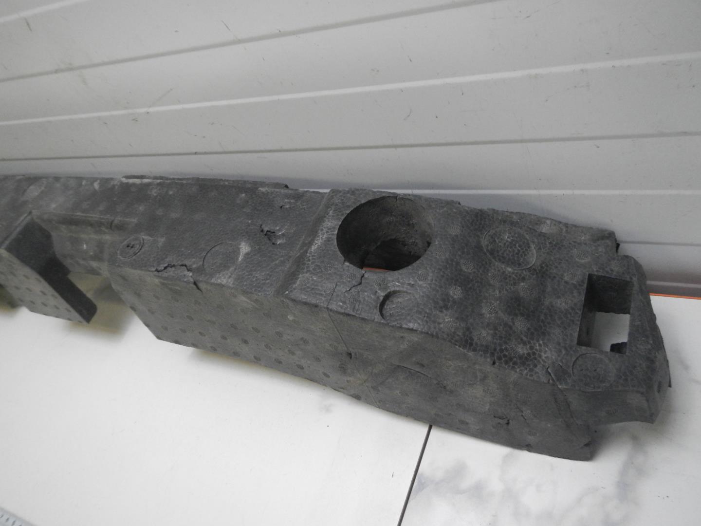 Наполнитель переднего бампера