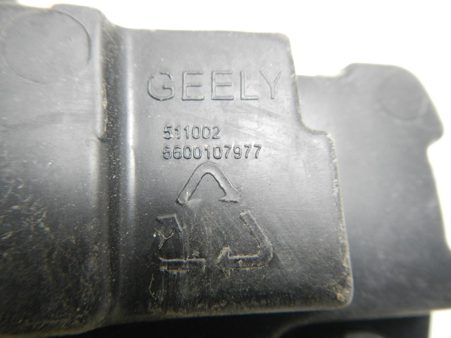 Фара противотуманная левая