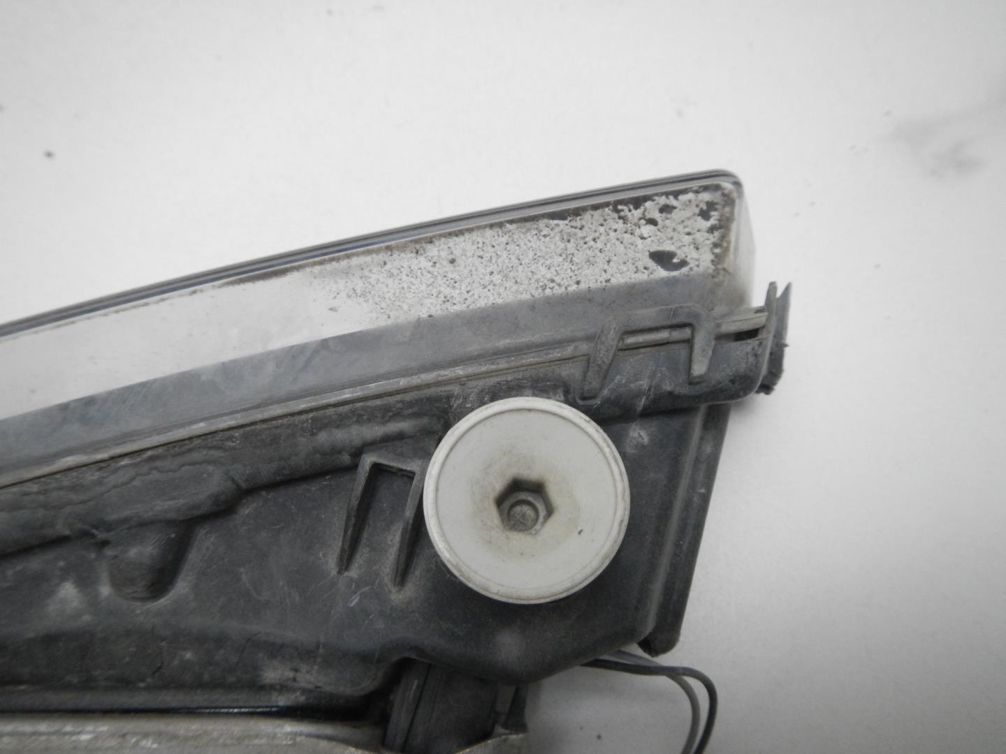 Фара противотуманная правая