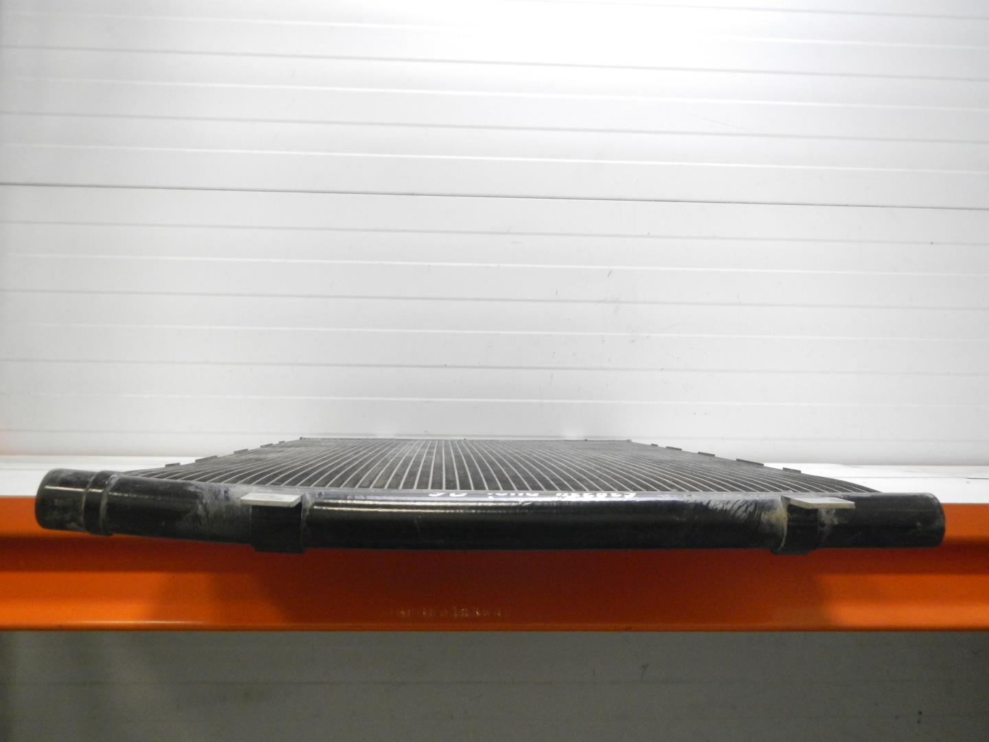 Радиатор кондиционера / конденсер