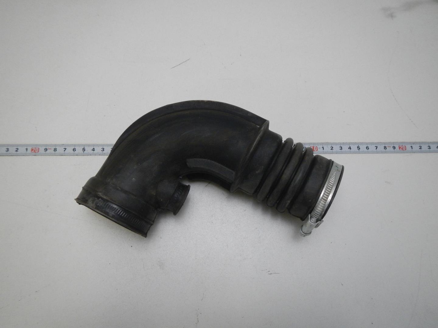 Патрубок воздушного фильтра