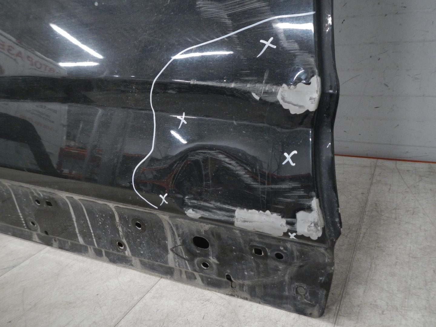 Дверь задняя правая