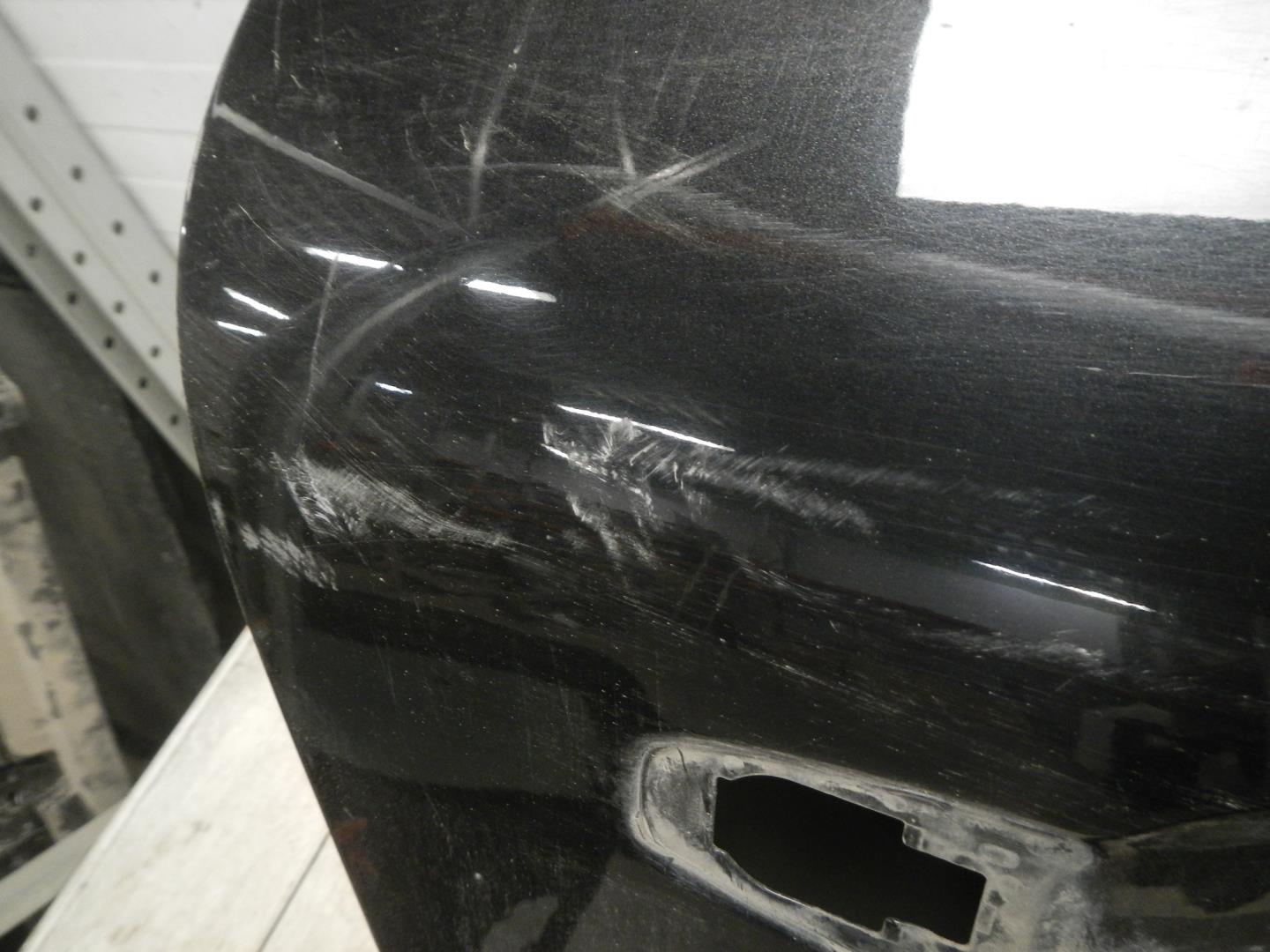 Дверь задняя правая