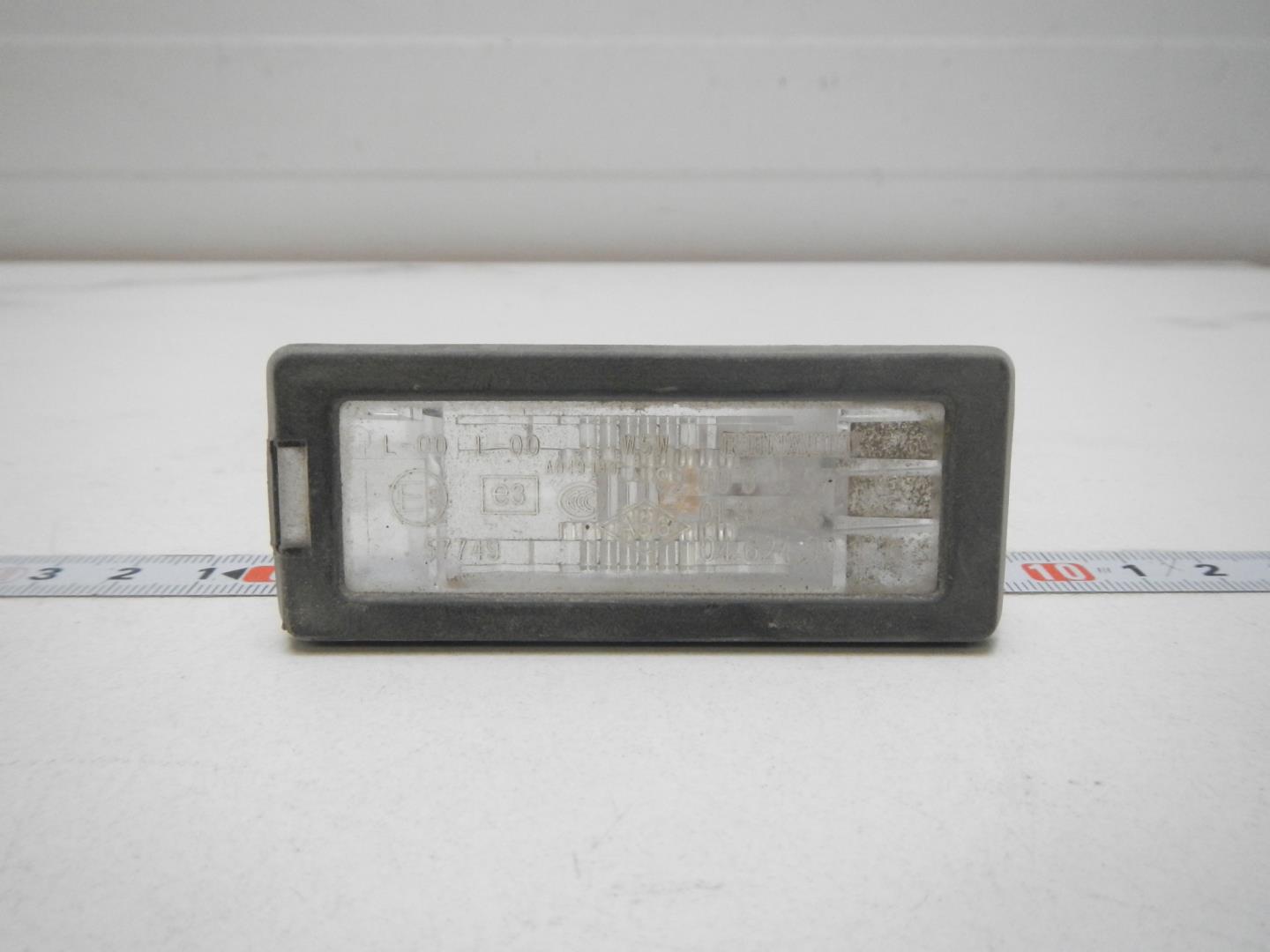 Фонарь подсветки номера