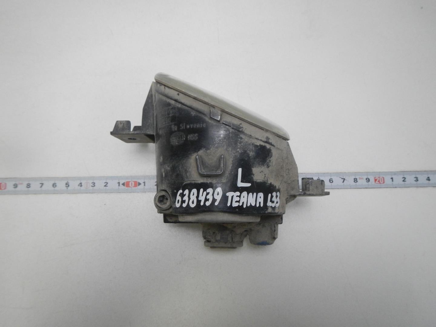 Фара противотуманная левая