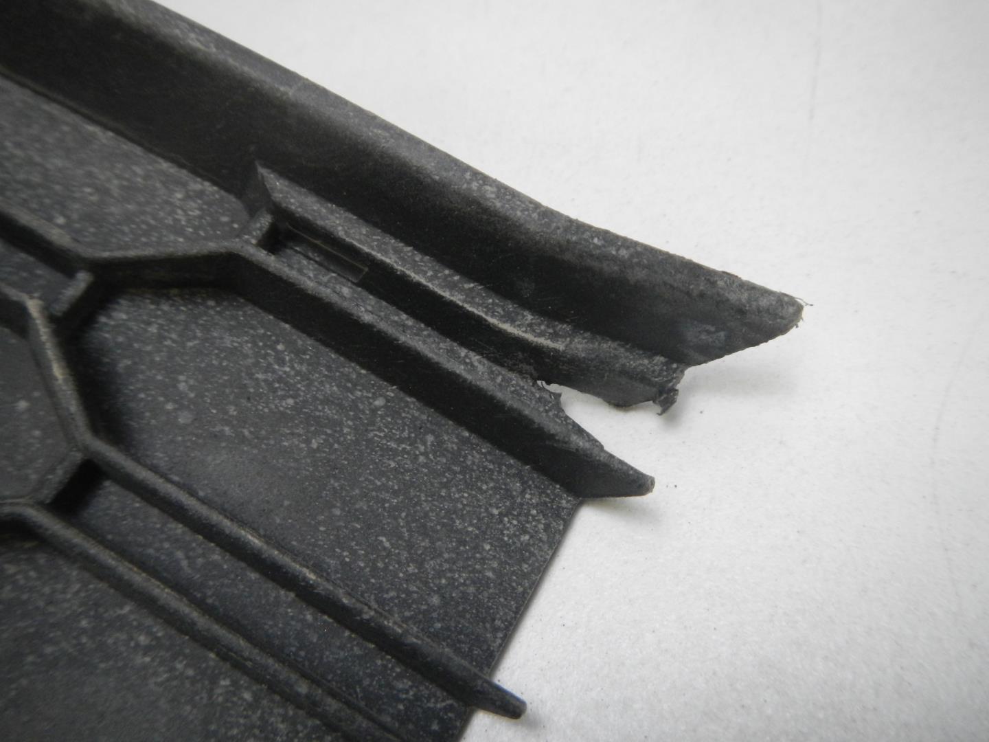 Решетка в бампер правая