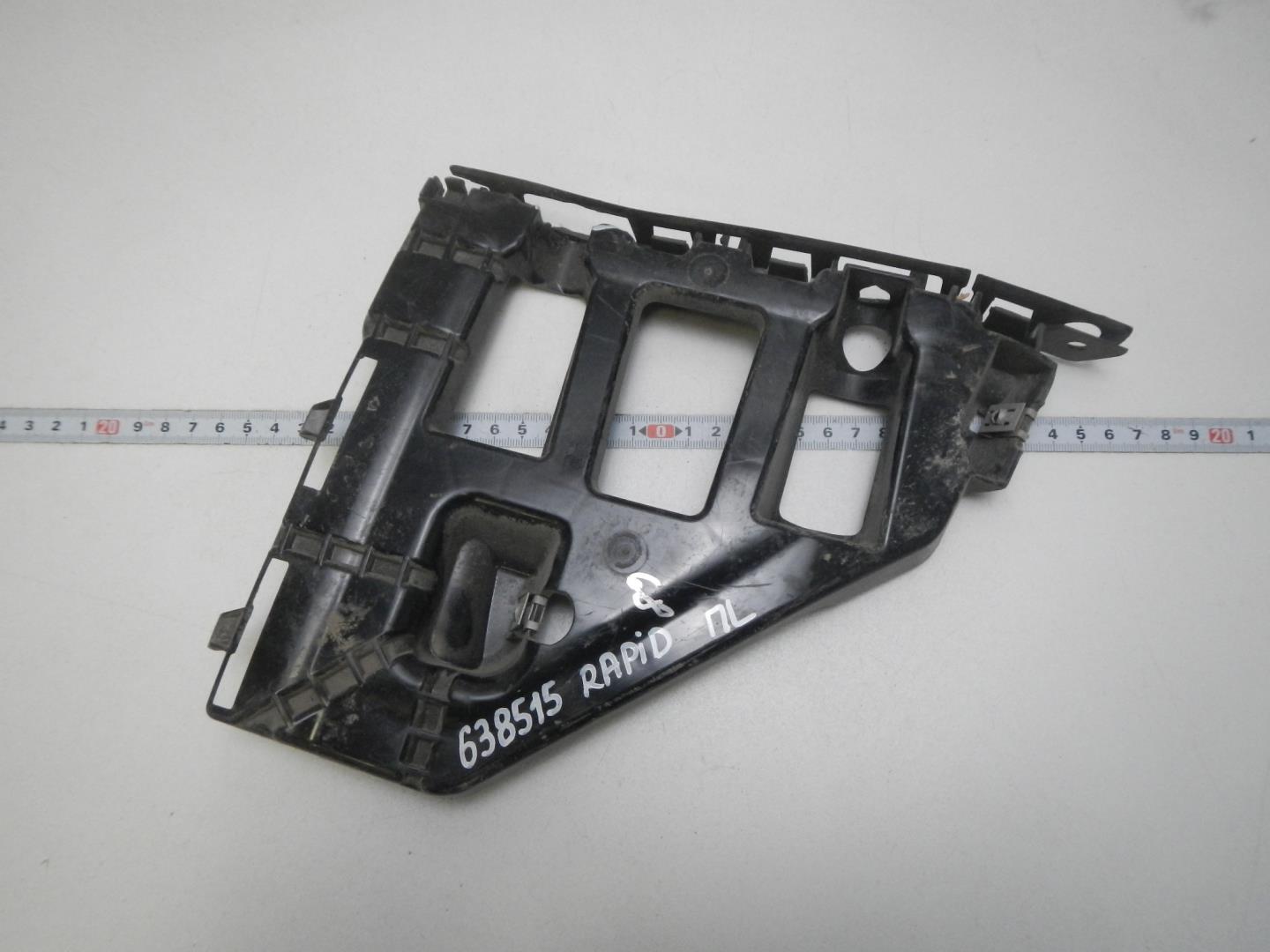 Кронштейн переднего бампера левый