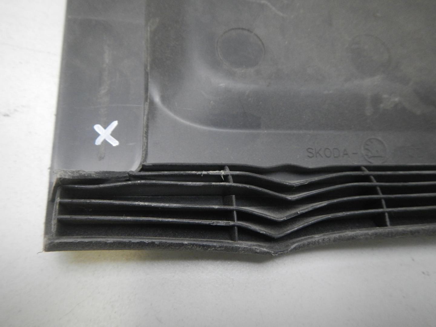 Крышка багажного отделения