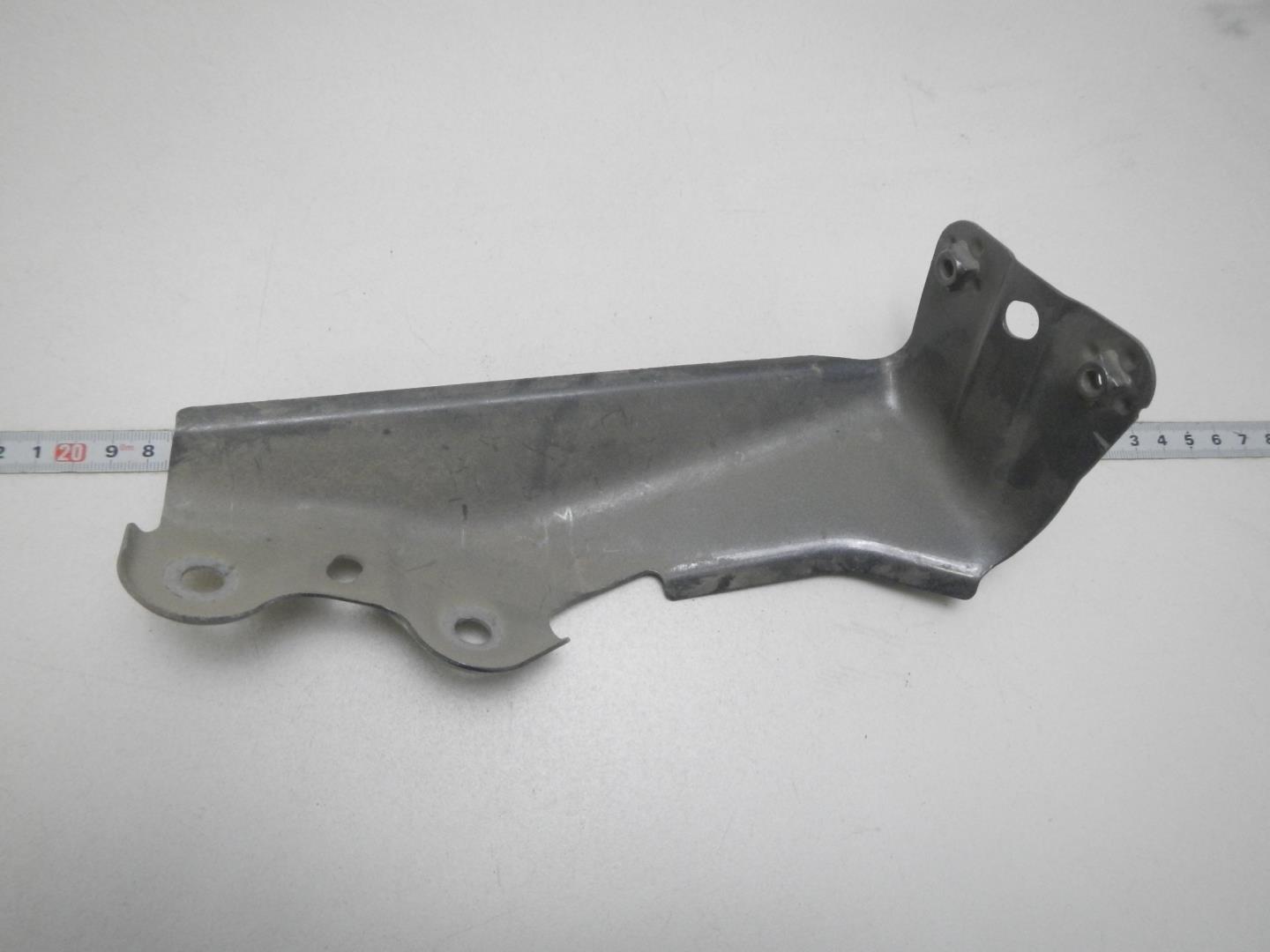 Кронштейн крепления крыла