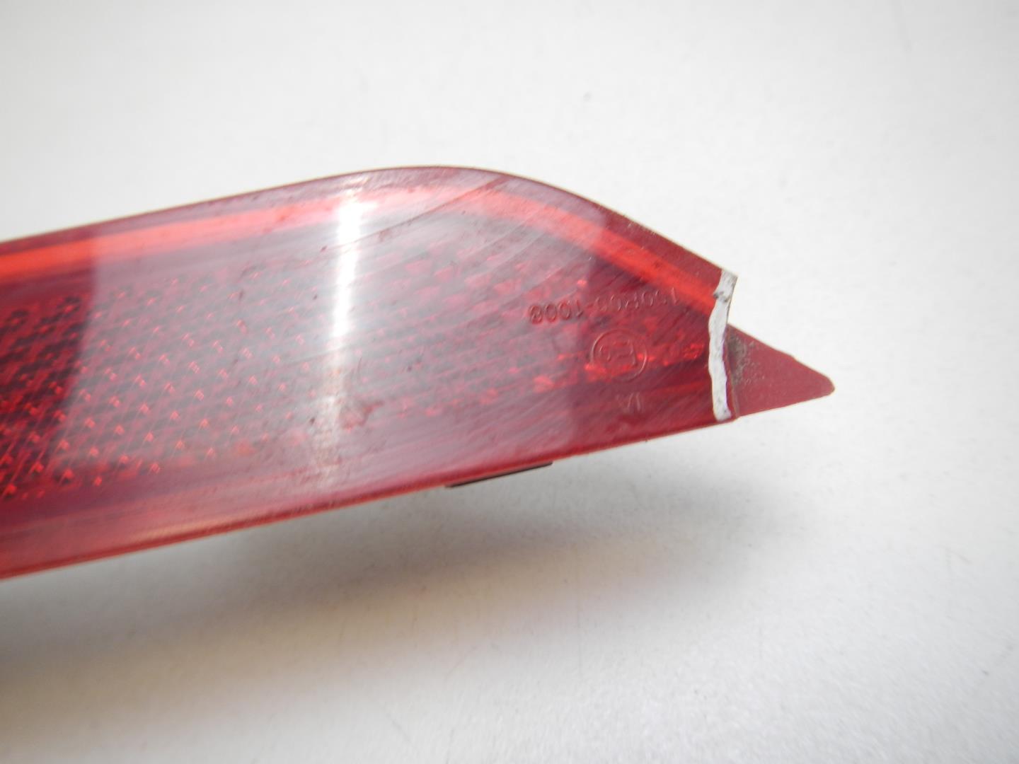 Отражатель в бампер задний правый