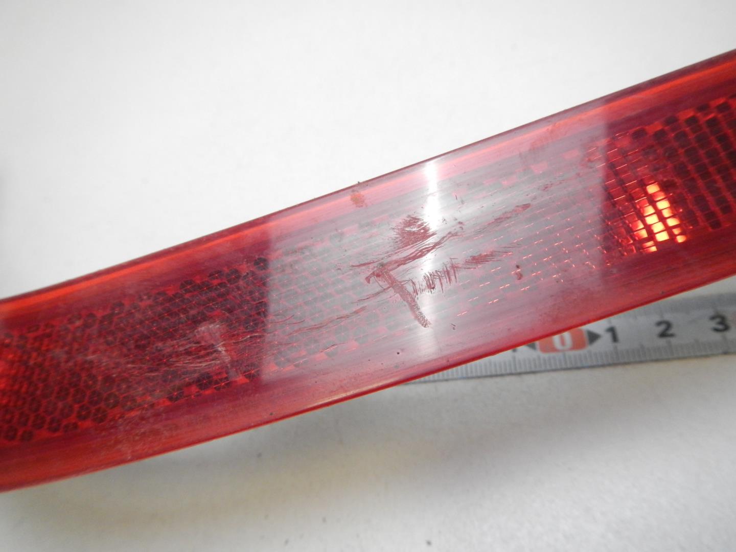 Отражатель в бампер задний правый