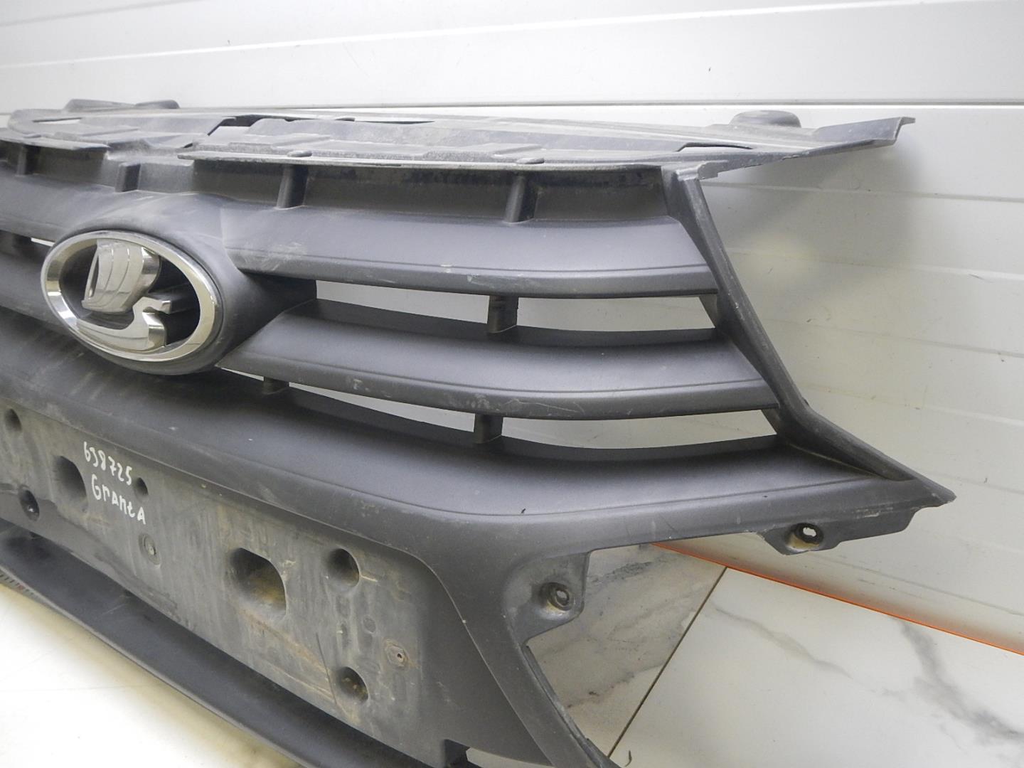 Решетка радиатора