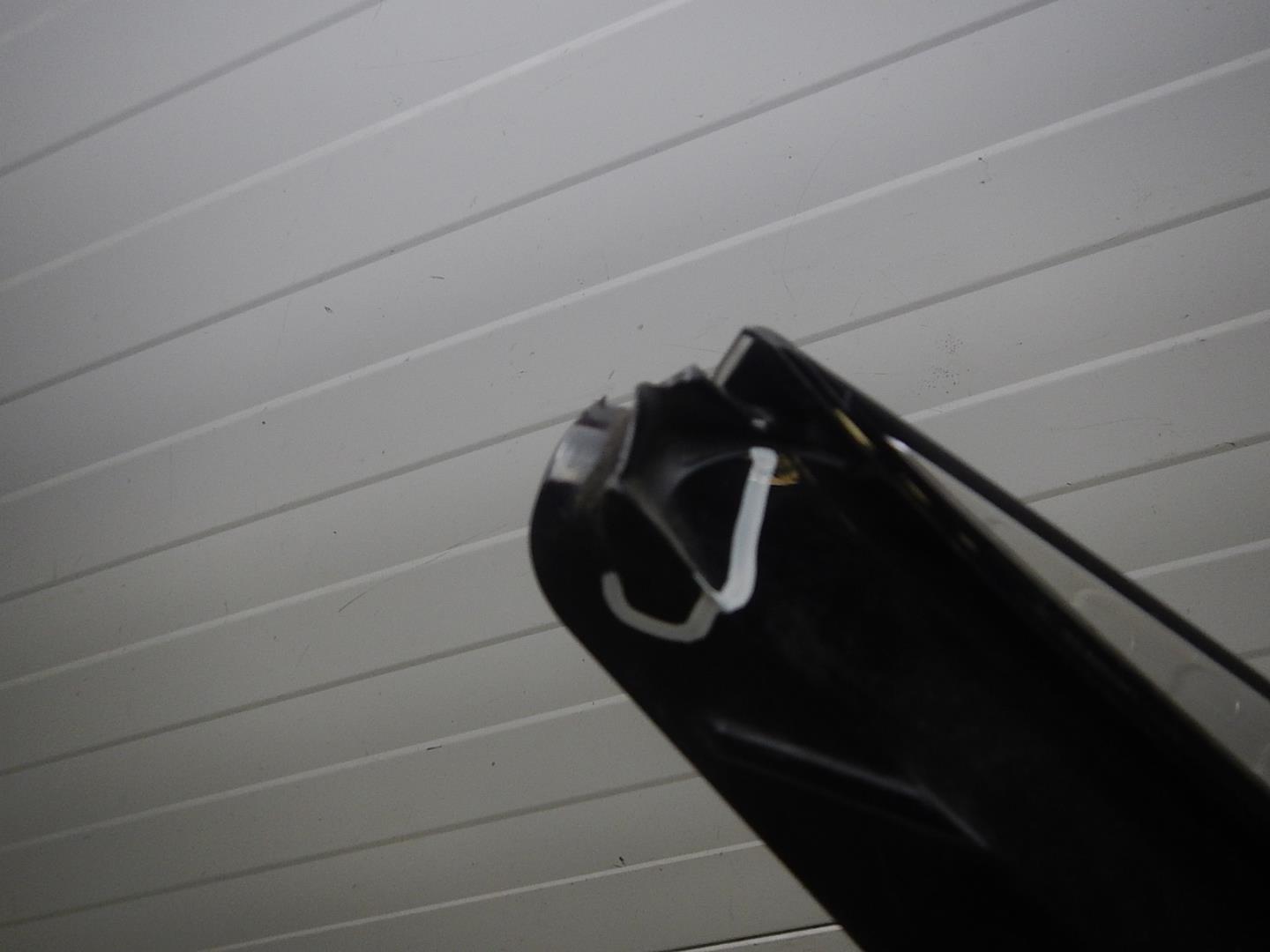 Стекло фары правой