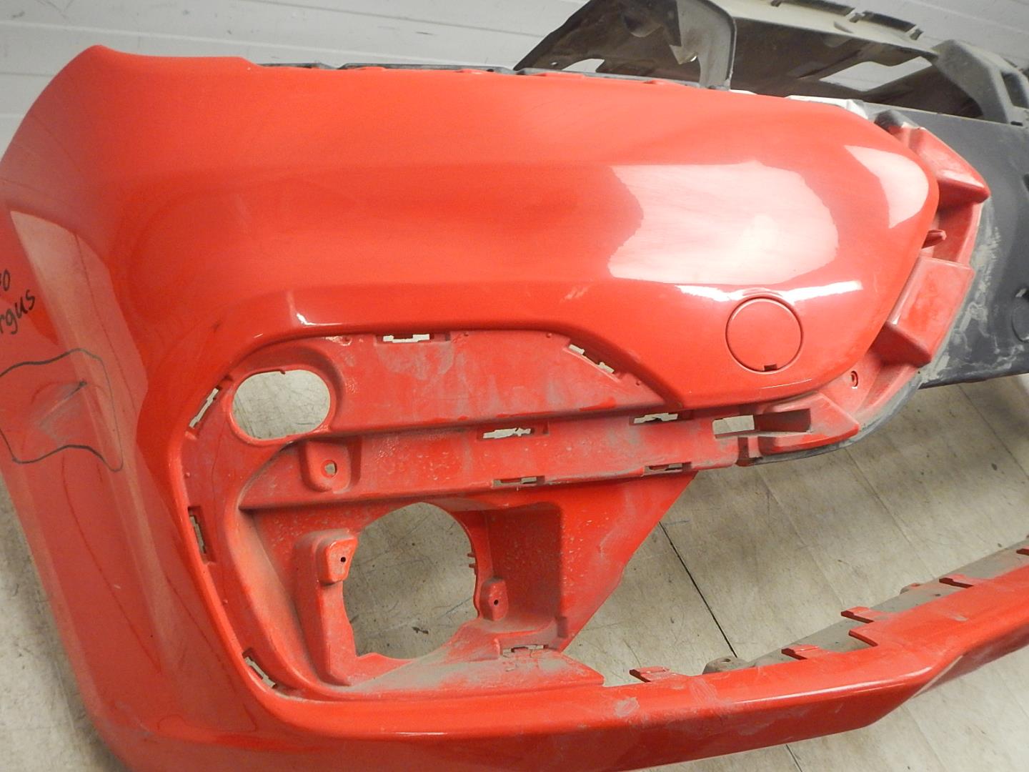 Бампер передний