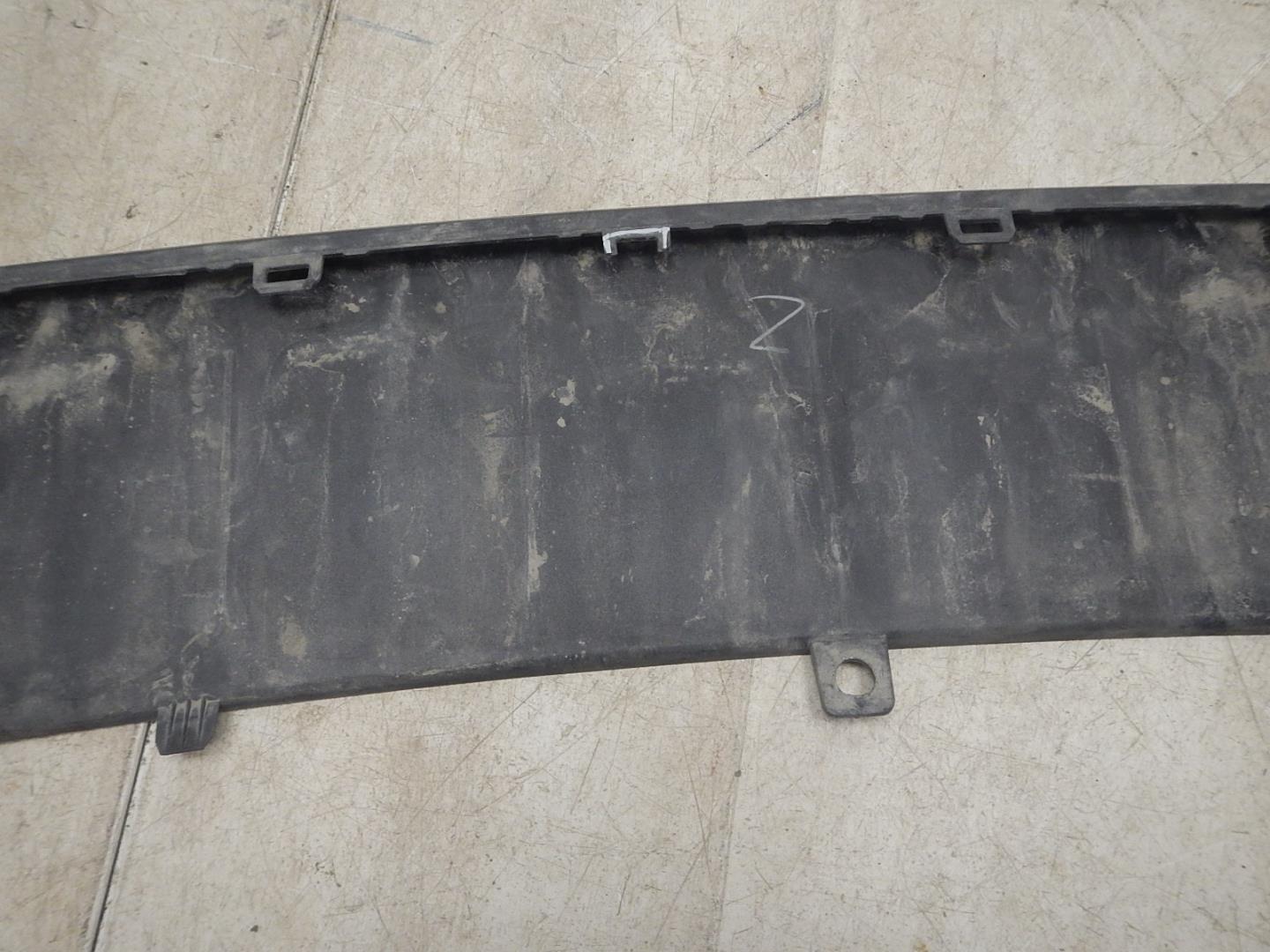 Накладка переднего бампера