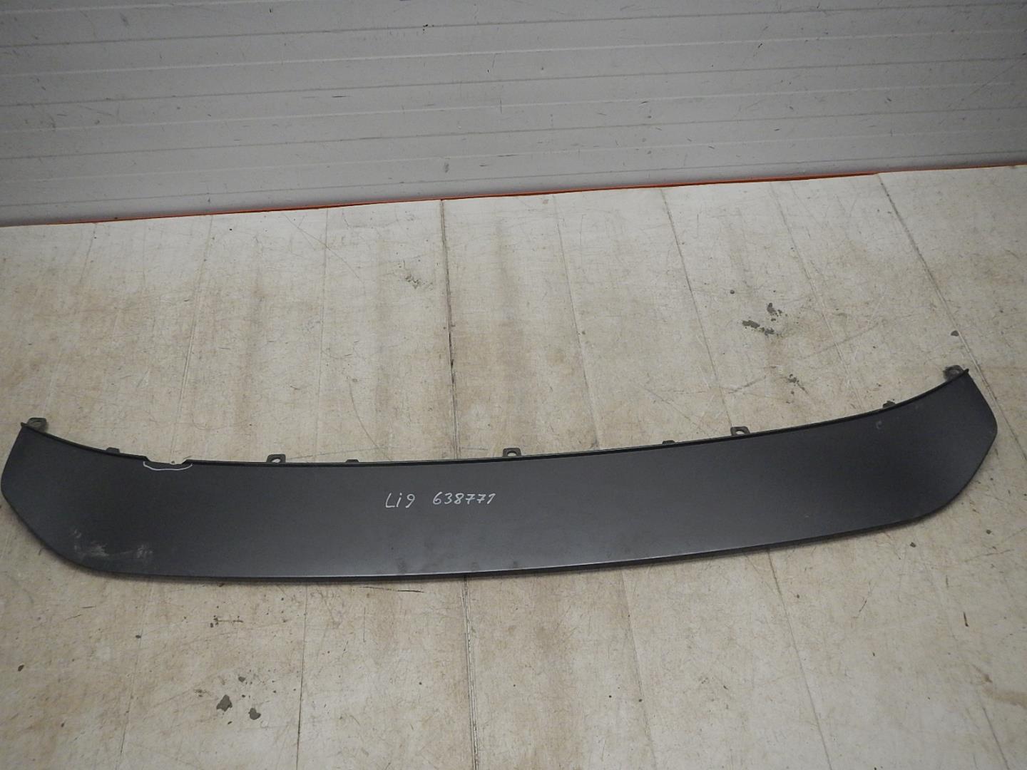 Накладка переднего бампера