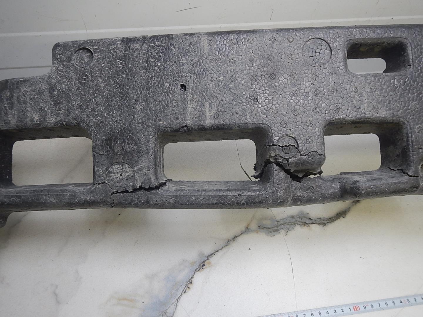 Наполнитель переднего бампера