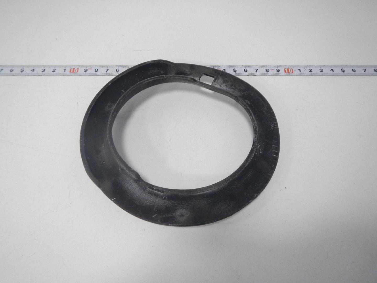 Пружина передняя