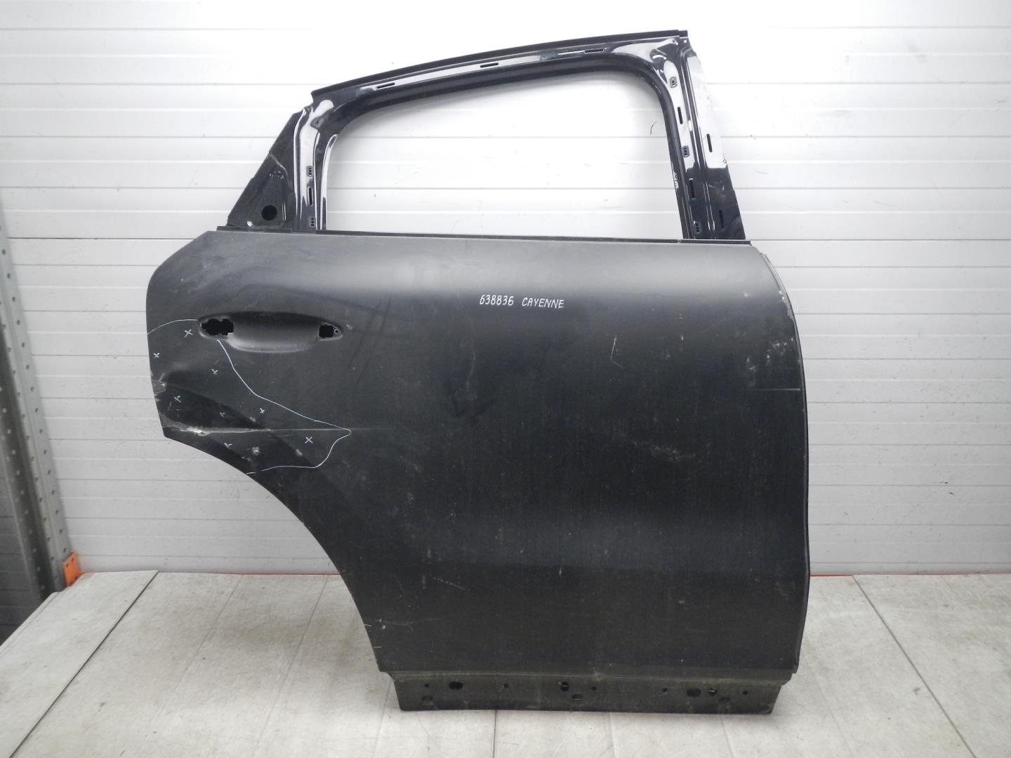 Дверь задняя правая