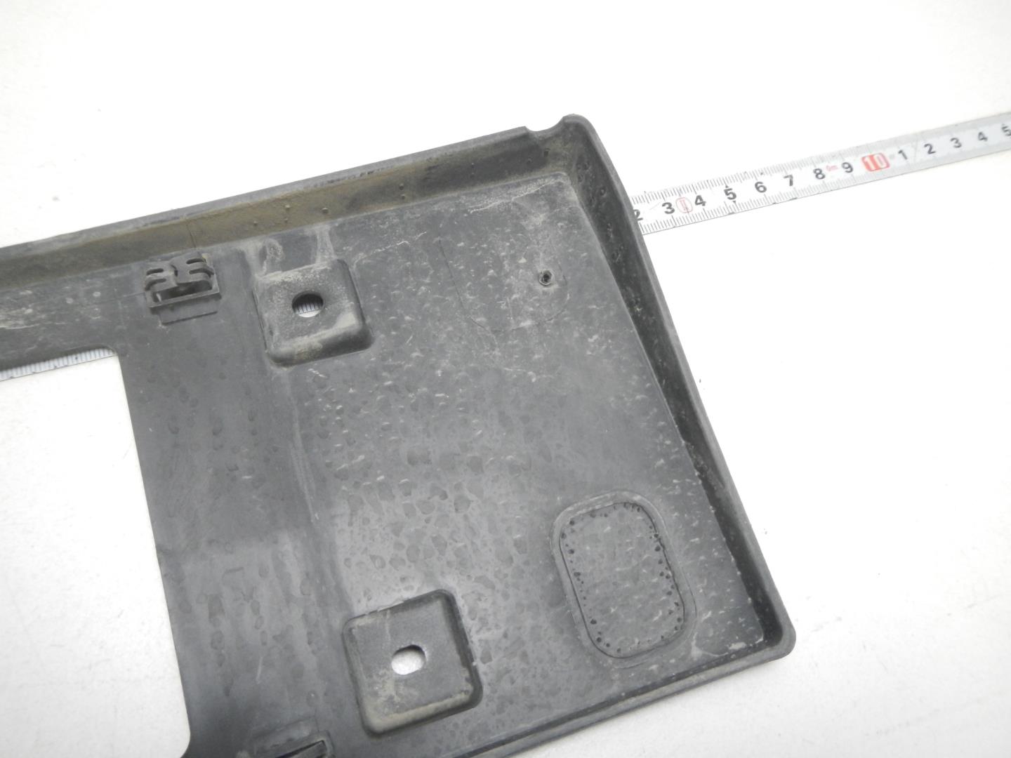 Накладка переднего бампера под номер