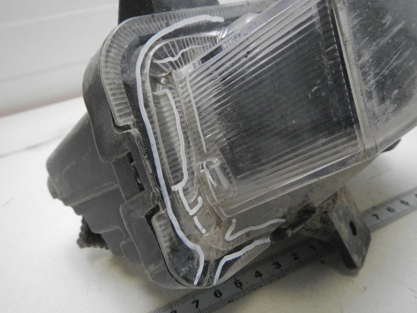 Фара противотуманная правая