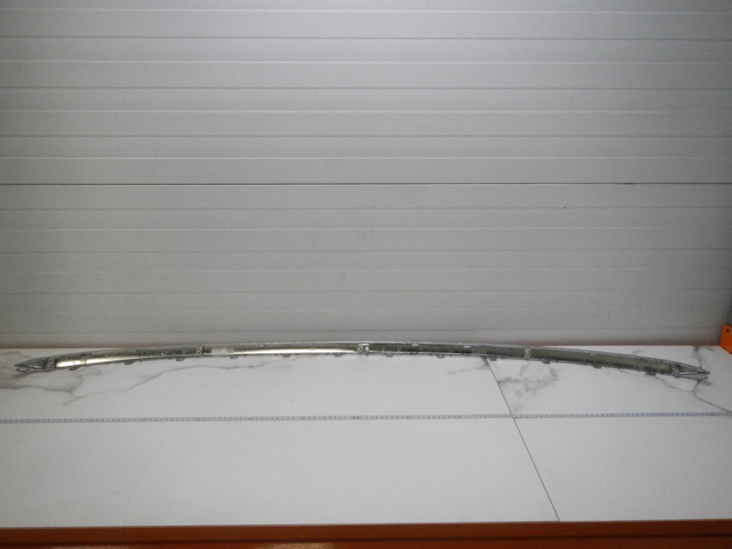 Молдинг заднего бампера