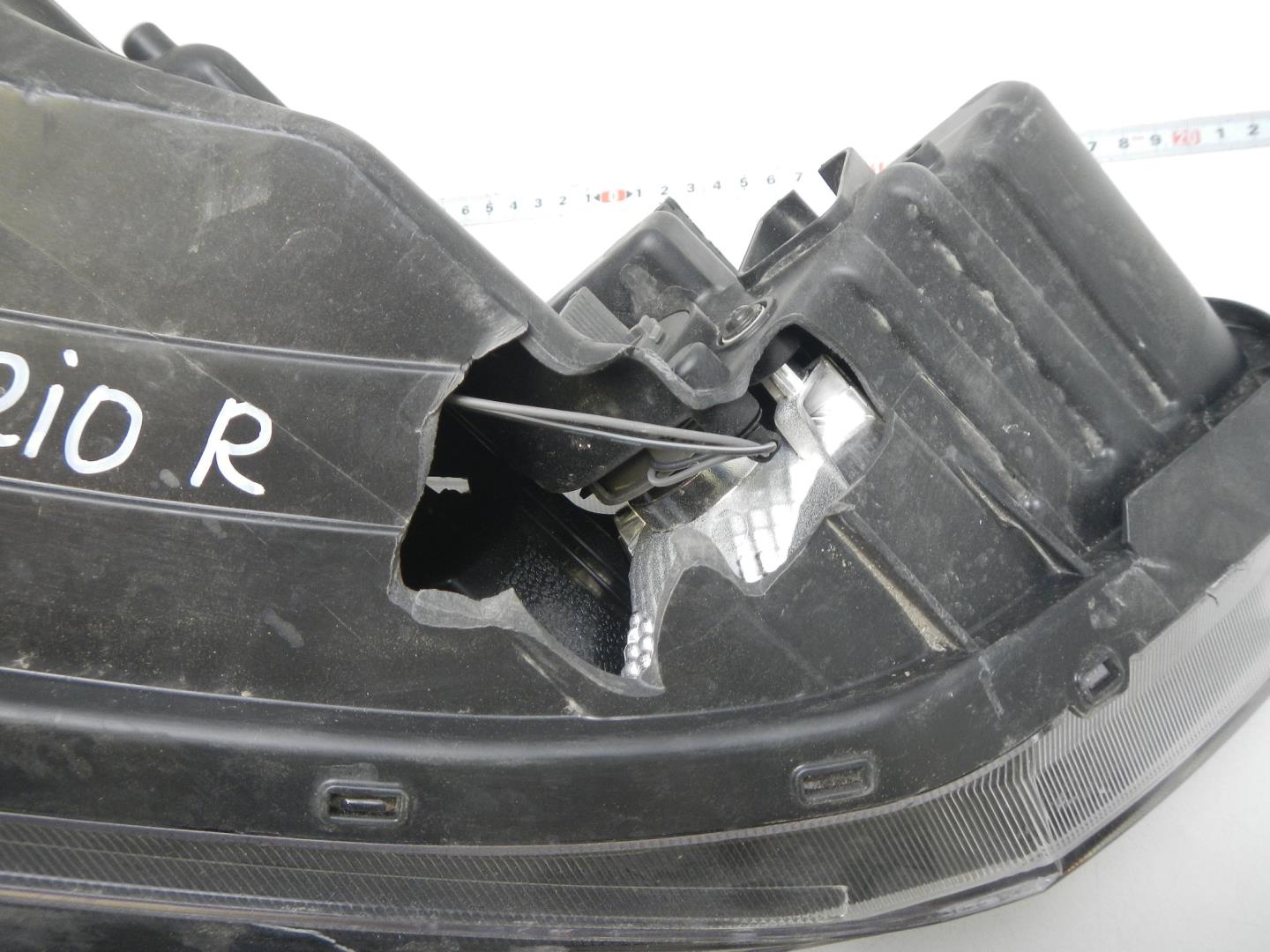 Фара правая