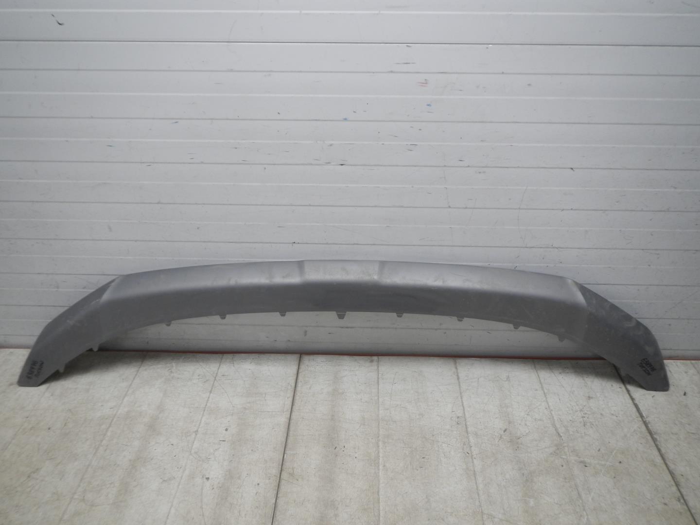 Накладка переднего бампера