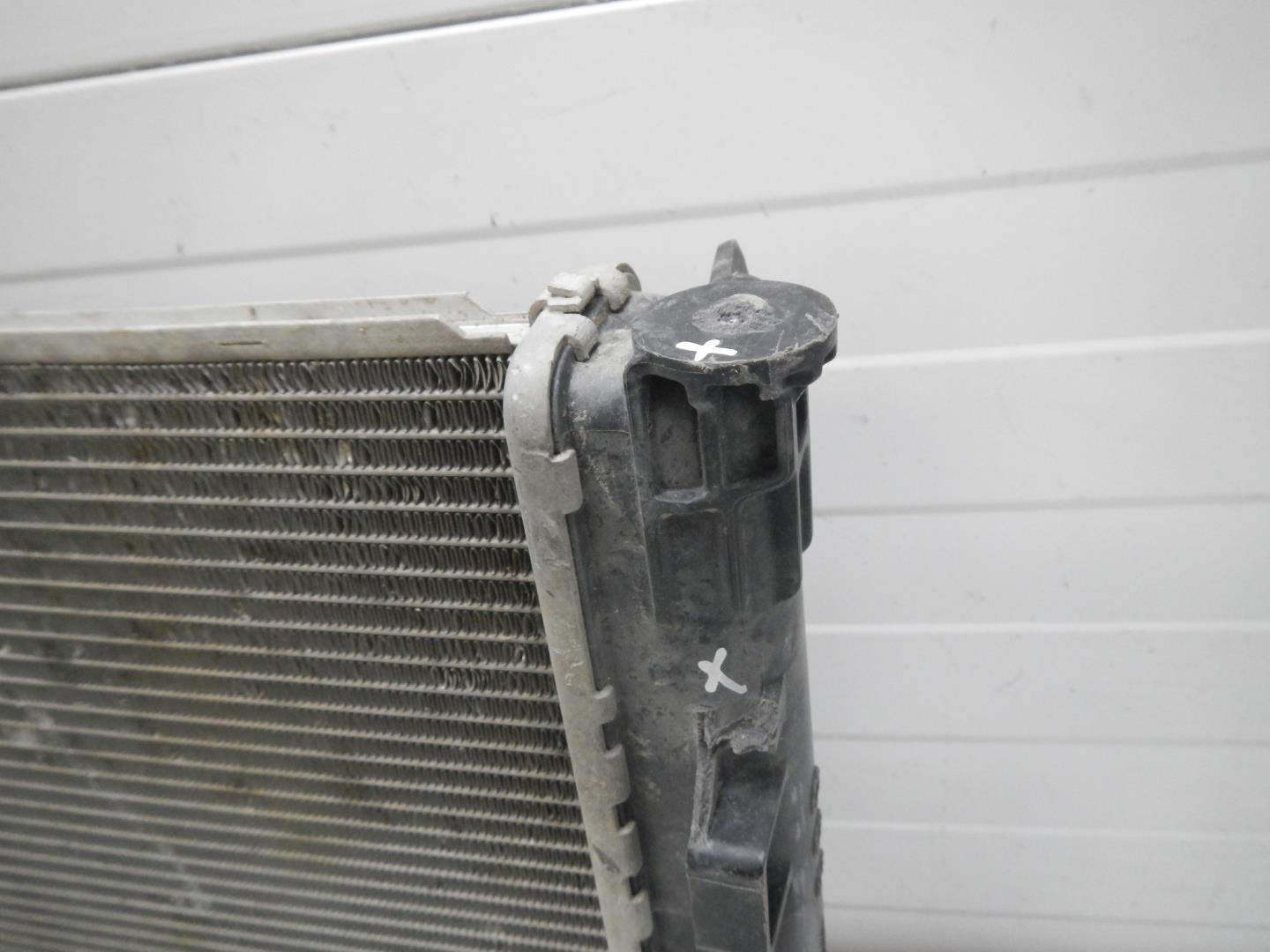 Радиатор охлаждения двигателя основной