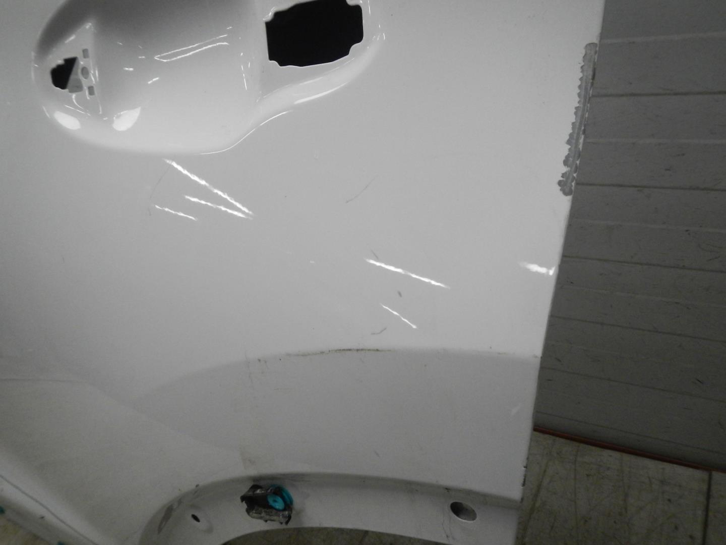 Дверь задняя левая