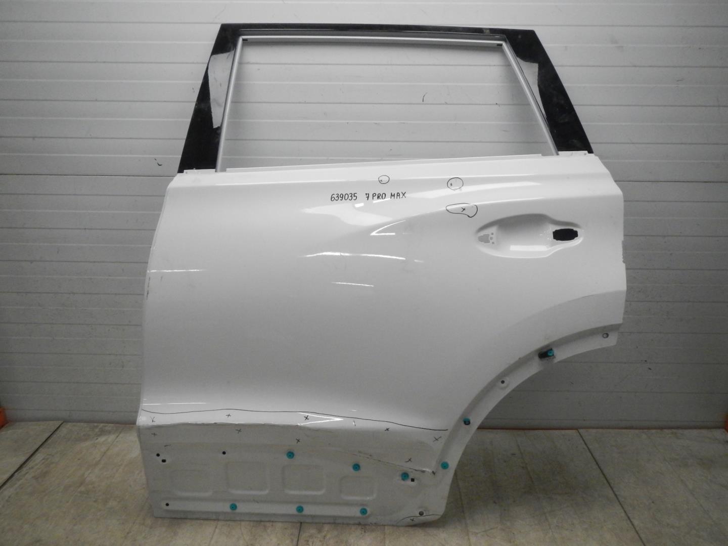 Дверь задняя левая