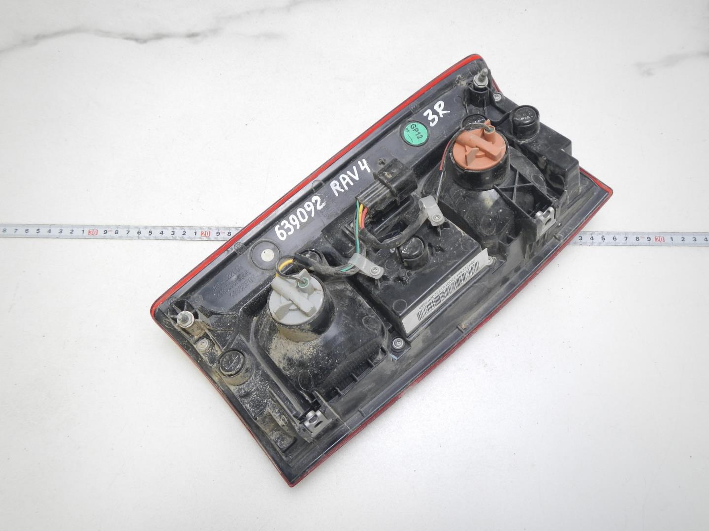 Фонарь задний правый