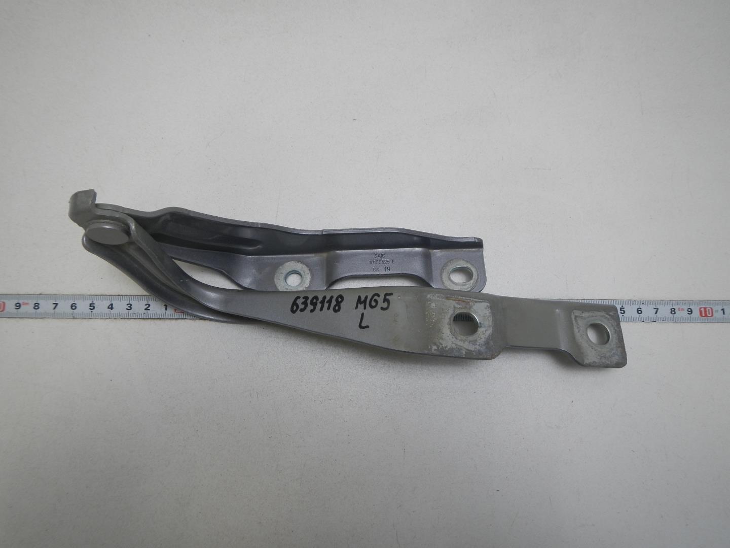 Петля капота левая