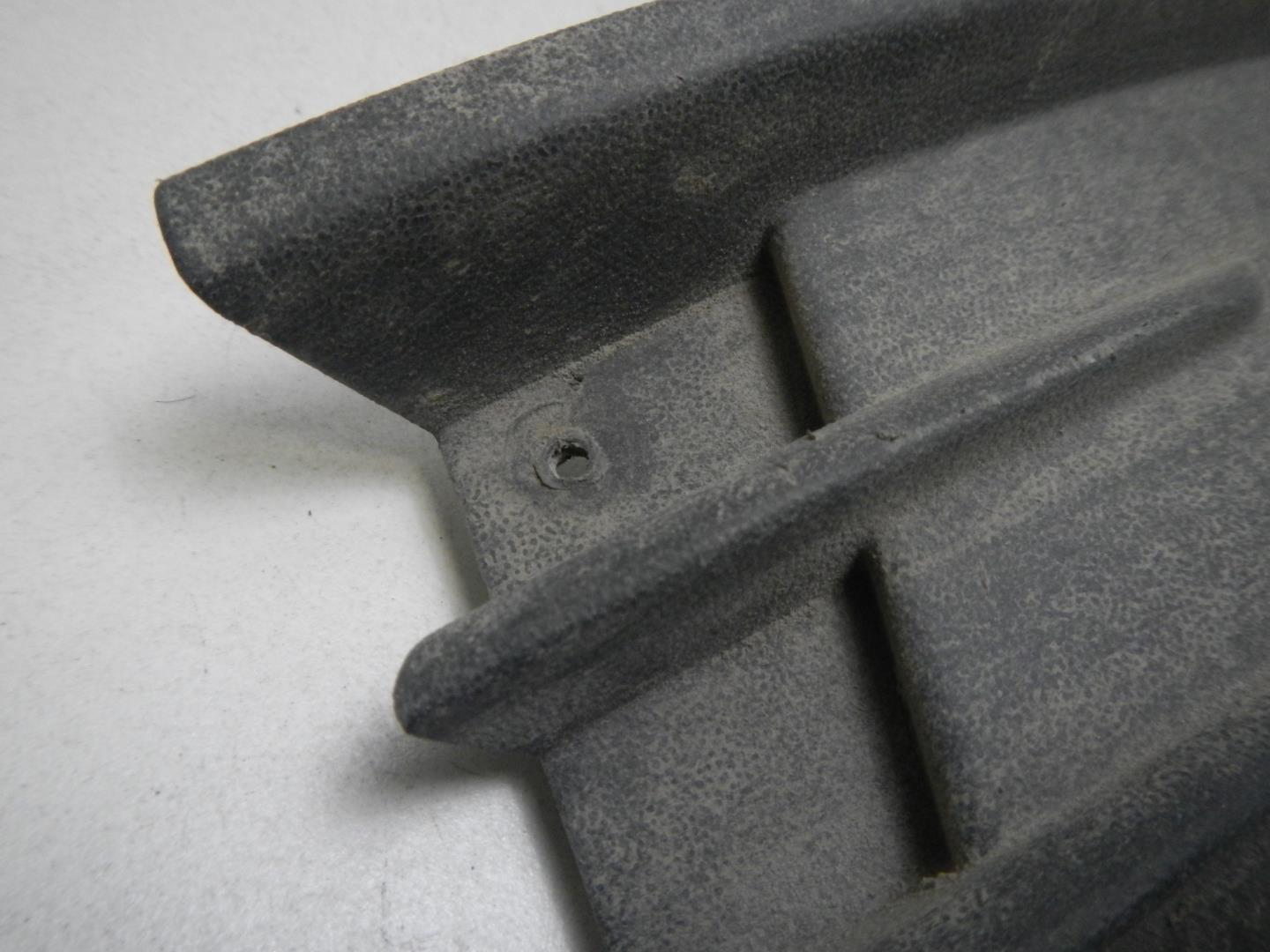 Решетка в бампер левая