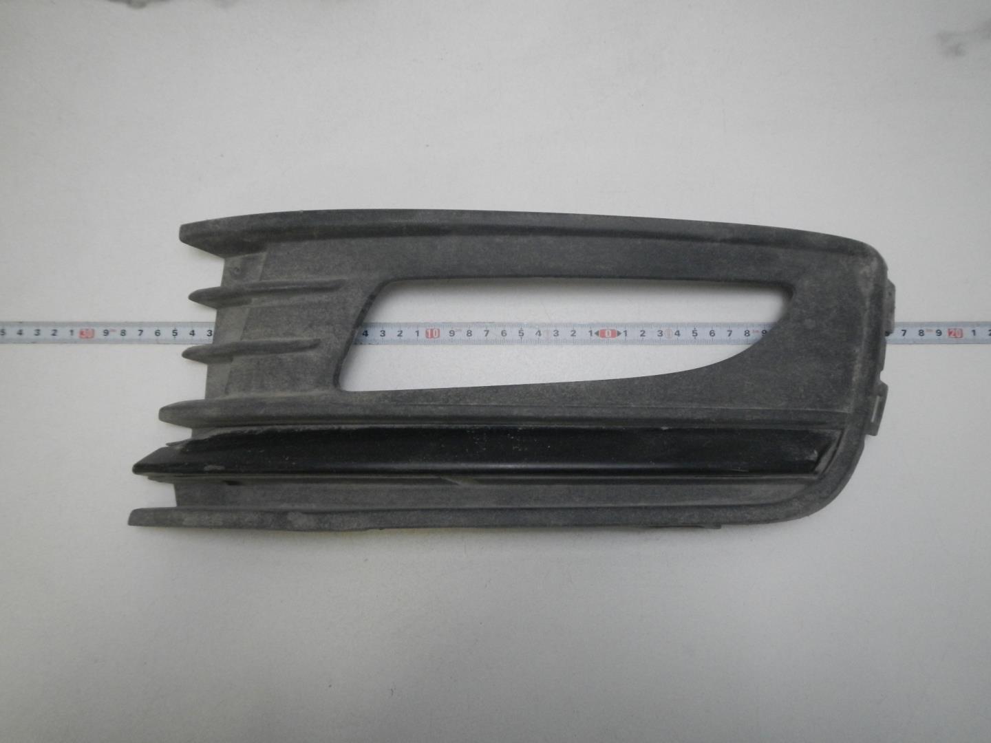 Решетка в бампер левая