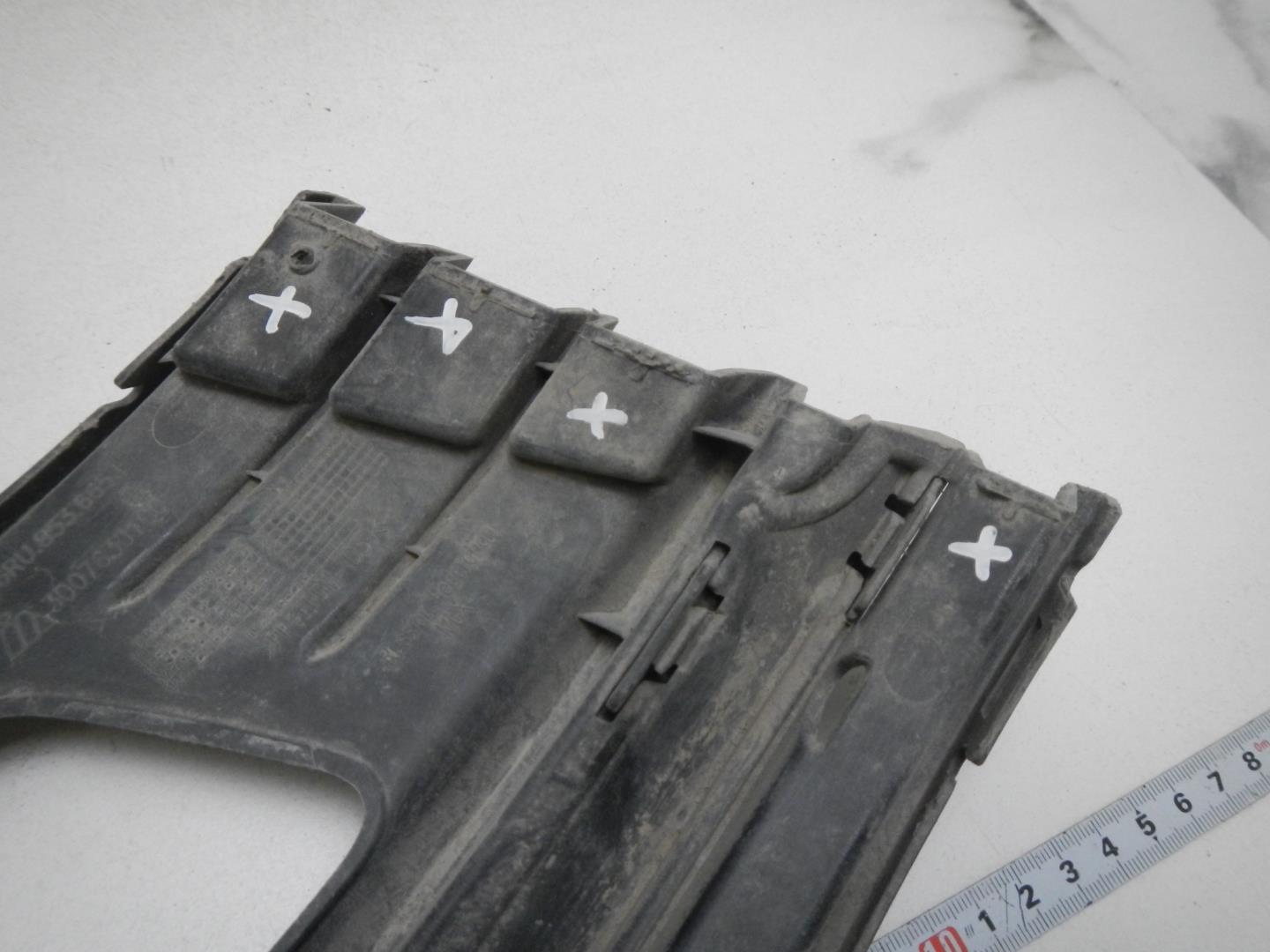 Решетка в бампер левая