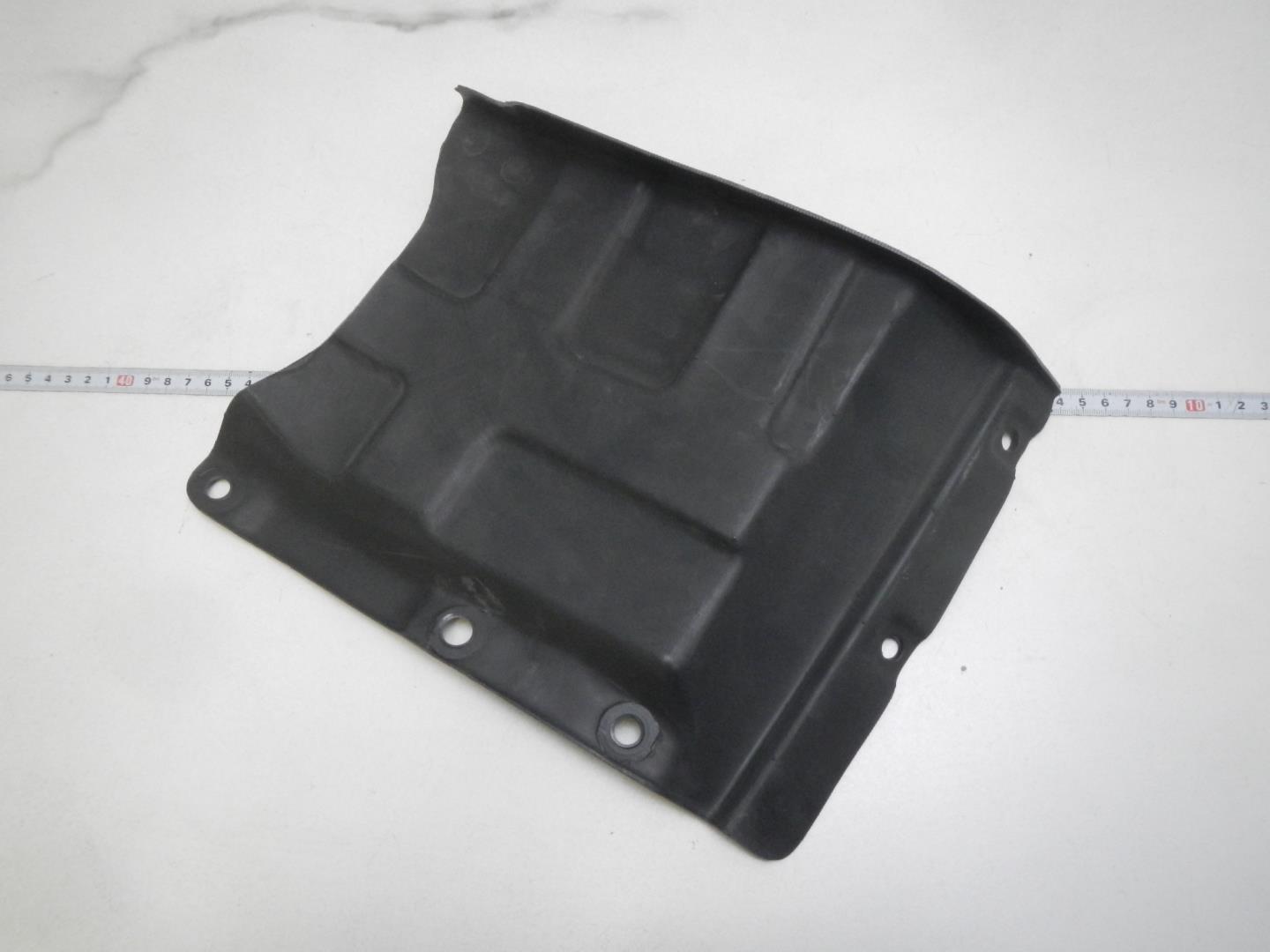 Пыльник двигателя