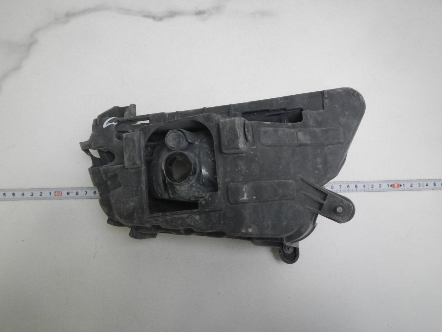 Фара противотуманная левая