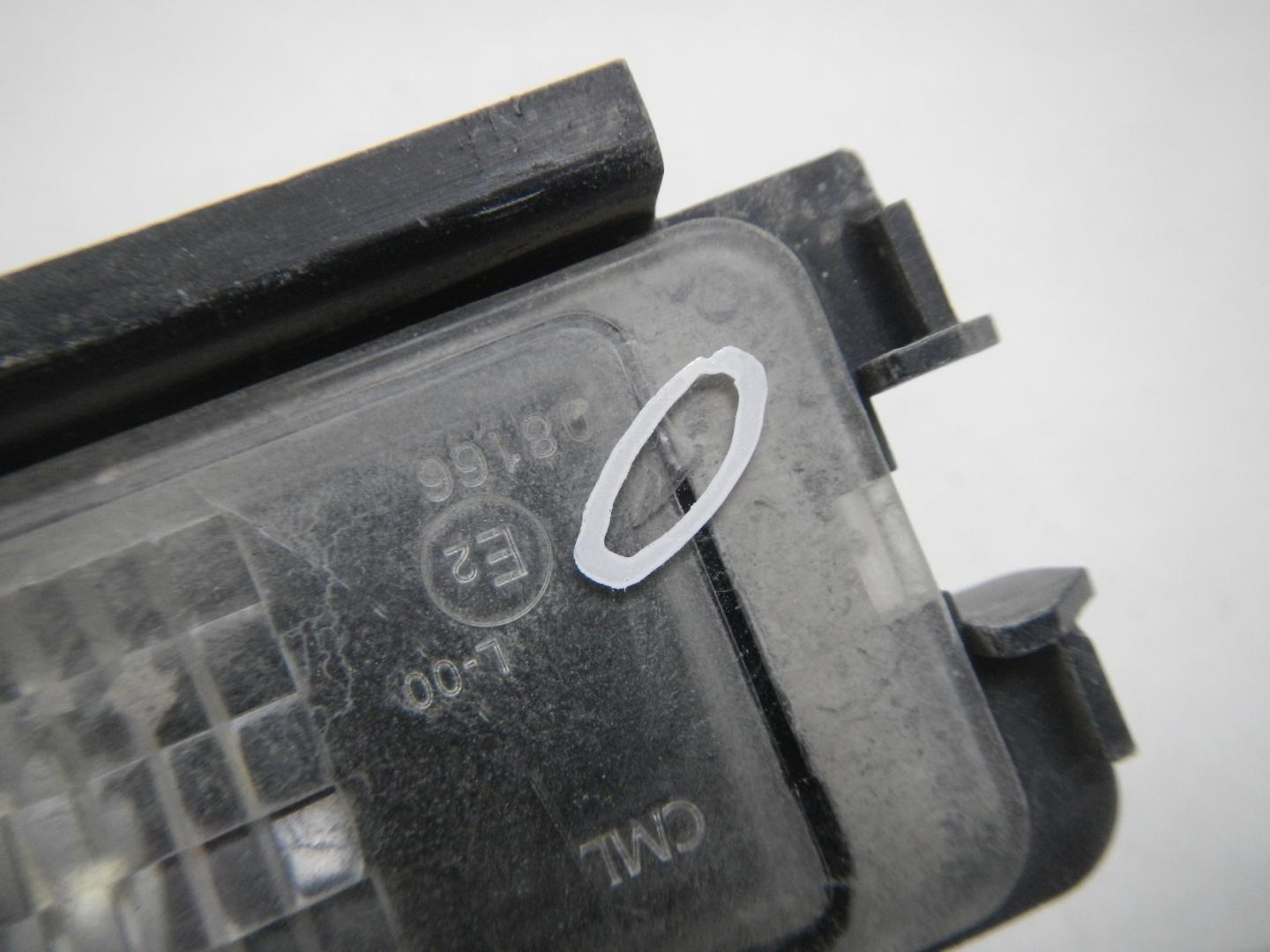 Фонарь подсветки номера