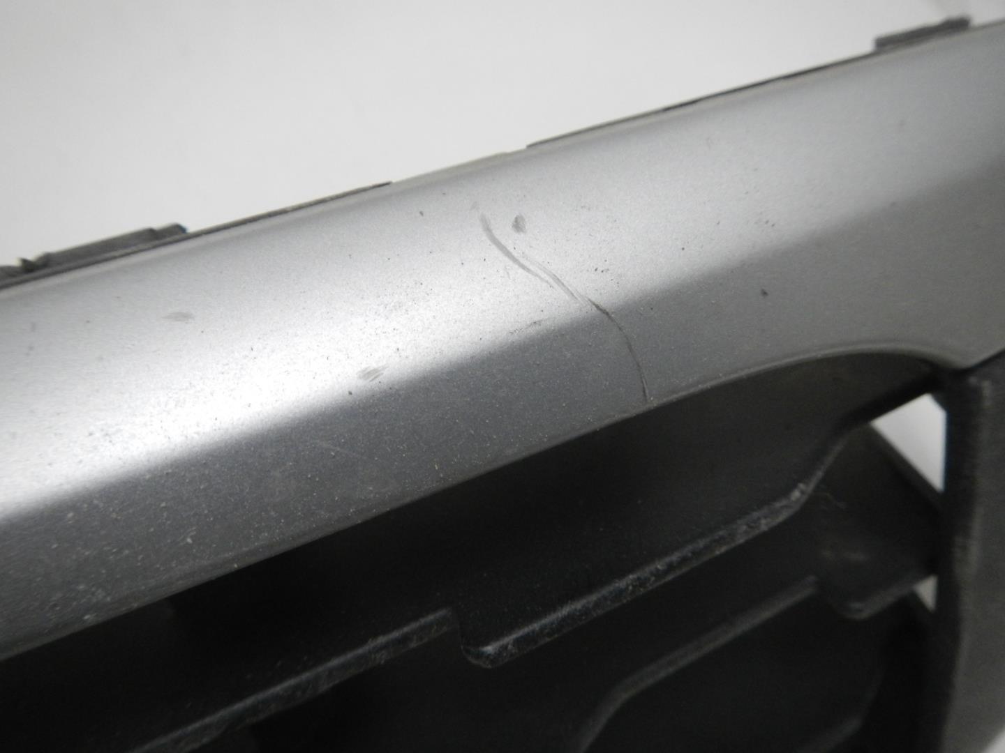 Решетка в бампер левая