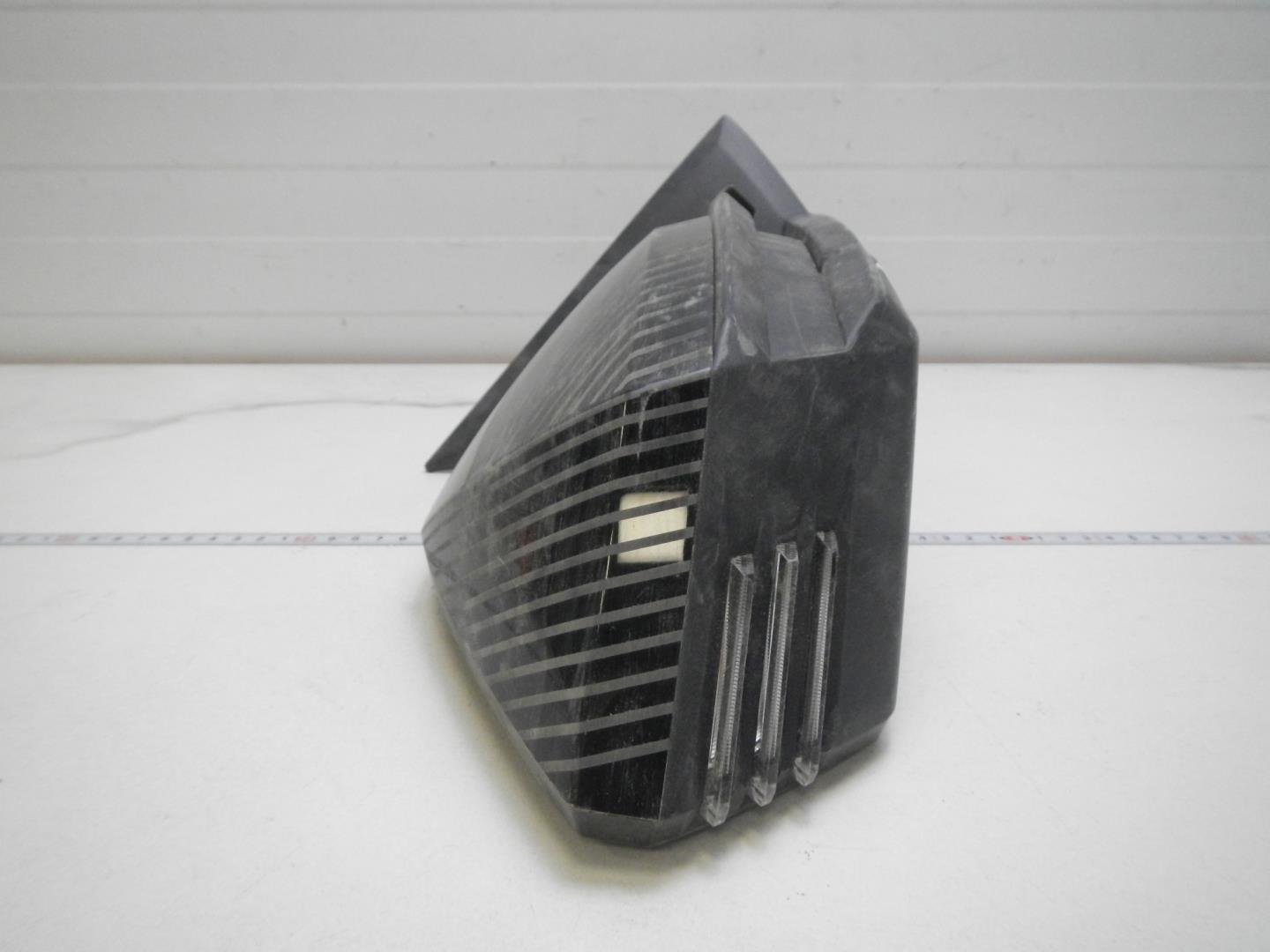 Зеркало правое электрическое